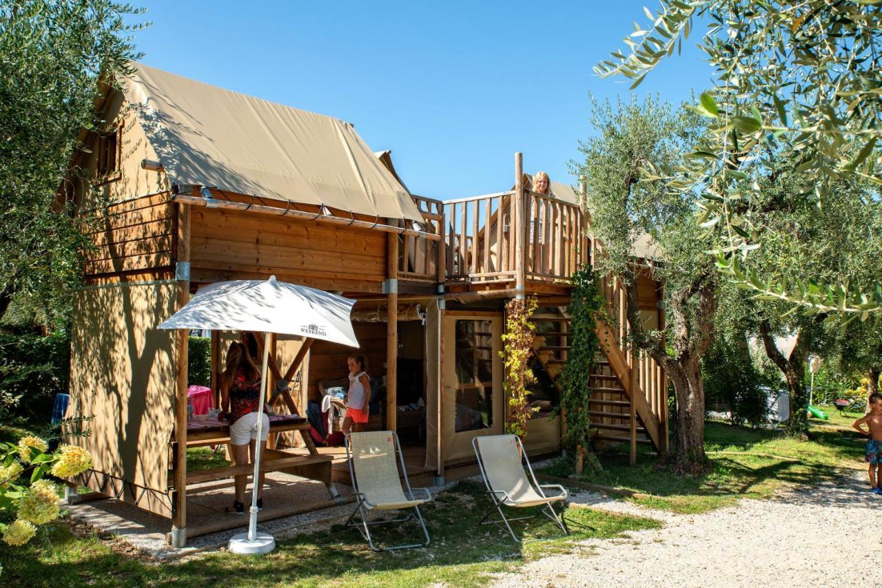 Weekend Glamping Resort Сан Феличе дел Бенако Екстериор снимка